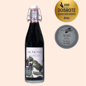 Aroniasaft Aronofka ist ein 100% Fruchtsaft mit Medaillen der Agra 2026 und Dobrote slovenskih kmetij.